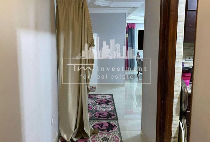8049225 - Property Image 2