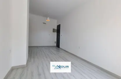 Apartment - 2 Bedrooms - 2 Bathrooms for sale in Galleria Residences - South Investors Area - New Cairo City - Cairo