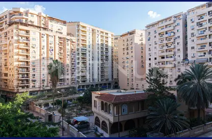 شقة - 3 غرف نوم - 2 حمامات للبيع في شارع توت عنخ امون - سموحة - حي شرق - الاسكندرية