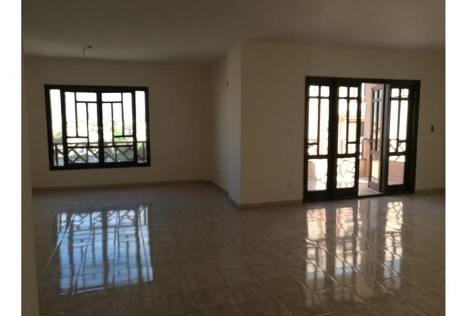 8404588 - Property Image 2