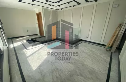 Penthouse - 3 Bedrooms - 5 Bathrooms for sale in Eastown - 5th Settlement Compounds - The 5th Settlement - New Cairo City - Cairo