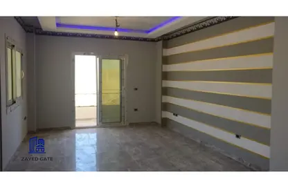 شقة - 3 غرف نوم - 2 حمامات للايجار في شارع المهندس احمد كمال حمدي - الحي السادس عشر - الشيخ زايد - الجيزة