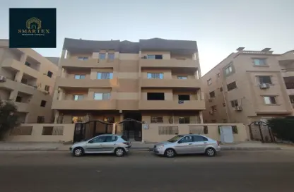Apartment - 3 Bedrooms - 3 Bathrooms for sale in 6th Area West - Shorouk City - Cairo