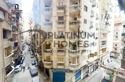 شقة - 3 غرف نوم - 2 حمامات للبيع في ميامي - حي اول المنتزة - الاسكندرية