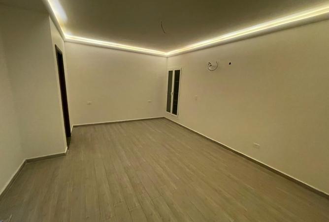 8561008 - Property Image 2