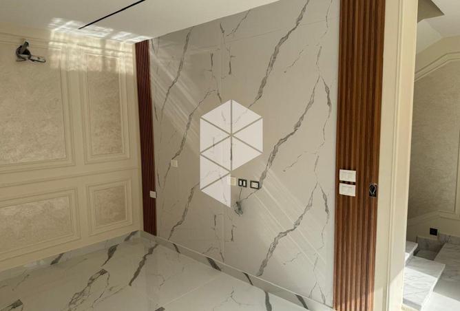 8407321 - Property Image 3