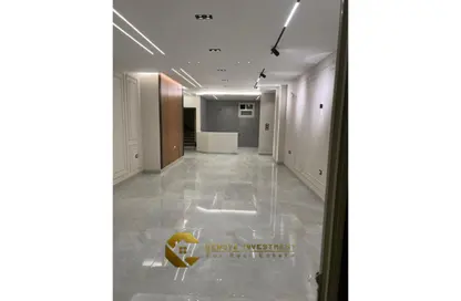 شقة - 3 غرف نوم - 2 حمامات للبيع في لازورد - الحي الثامن - الشيخ زايد - الجيزة