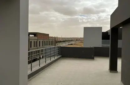 (بنتهاوس  (روف - 3 غرف نوم - 3 حمامات للايجار في باتيو كازا - الباتيو - كمبوندات الشروق - مدينة الشروق - القاهرة