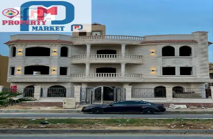 طابق كامل - 4 غرف نوم - 3 حمامات للبيع في غرب سوميد - مدينة 6 أكتوبر - الجيزة
