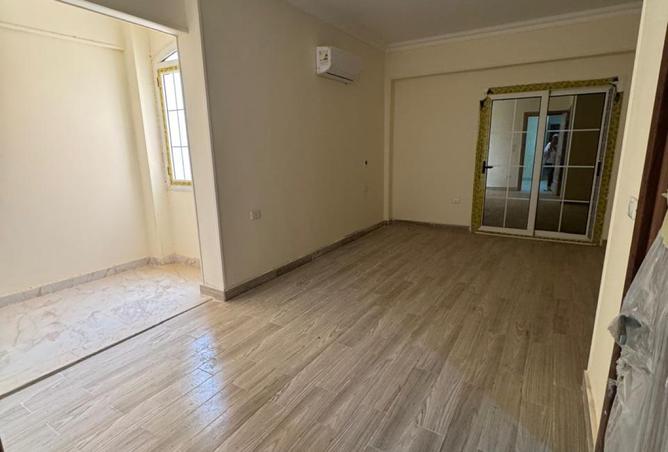 8227170 - Property Image 3