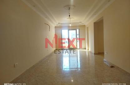 Apartment - 3 Bedrooms - 2 Bathrooms for sale in Luxor St. - Cleopatra - Hay Sharq - Alexandria