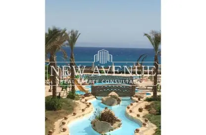 Chalet - 2 Bedrooms - 2 Bathrooms for sale in Lasirena Resort - Al Ain Al Sokhna - Suez