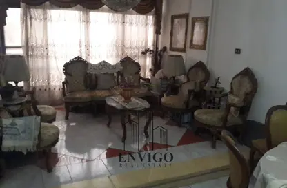 شقة - 3 غرف نوم - 2 حمامات للبيع في شارع عمارات رابعه - ارض الجولف - مصر الجديدة - القاهرة