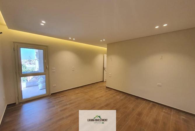 8532429 - Property Image 2