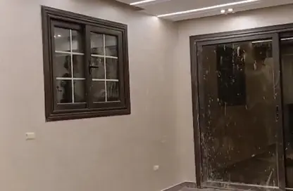 شقة - 3 غرف نوم - 2 حمامات للايجار في شارع الشيخ حسن مأمون - الياسمين 7 - الياسمين - مدينة القاهرة الجديدة - القاهرة