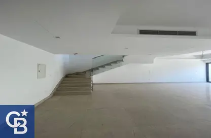 شقة - 2 غرف نوم - 2 حمامات للبيع في فيفث سكوير - التجمع الخامس - مدينة القاهرة الجديدة - القاهرة