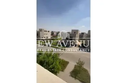 فيلا - 3 غرف نوم - 3 حمامات للبيع في كمبوند البروج - كمبوندات الشروق - مدينة الشروق - القاهرة