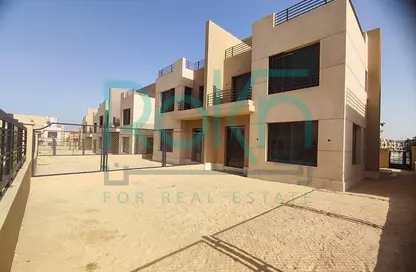 Twin House - 4 Bedrooms - 4 Bathrooms for sale in 4th District - Sheikh Zayed City - Giza