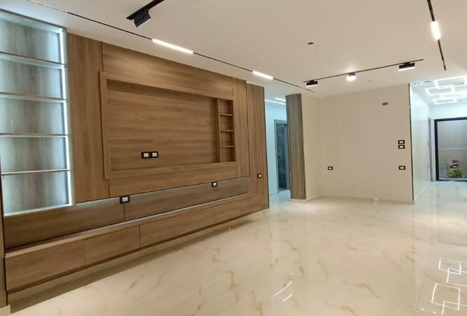 8443546 - Property Image 2