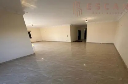 شقة - 3 غرف نوم - 3 حمامات للايجار في محور احمد شوقي - البنفسج 1 - البنفسج - مدينة القاهرة الجديدة - القاهرة