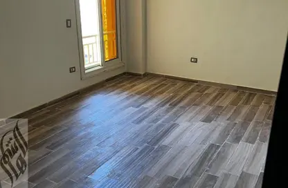 شقة - 3 غرف نوم - 3 حمامات للبيع في مدينة وصال - كمبوندات الشروق - مدينة الشروق - القاهرة