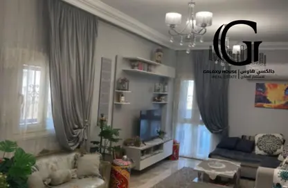 Apartment - 2 Bedrooms - 1 Bathroom for sale in Omar Makram St. - Neighborhood B - 2nd District West - Shorouk City - Cairo