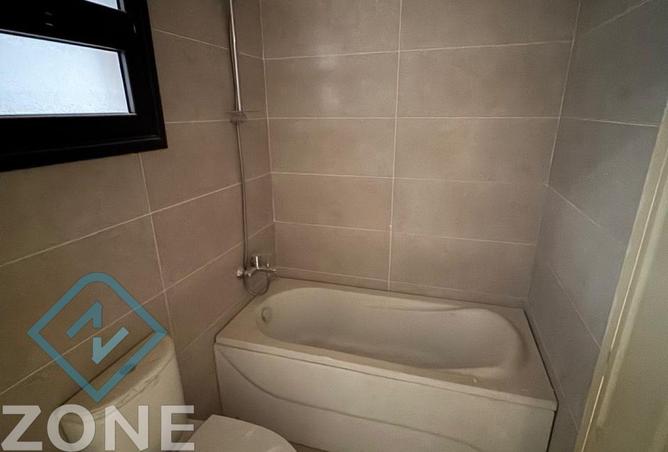 8121300 - Property Image 3