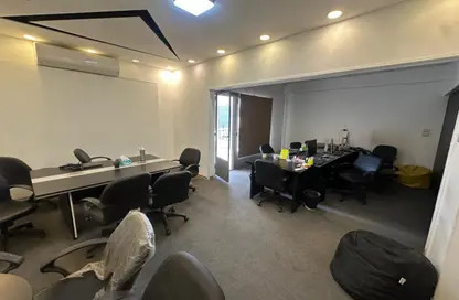 Apartment - 3 Bedrooms - 2 Bathrooms for sale in Al Merghany St. - Ard El Golf - Heliopolis - Masr El Gedida - Cairo