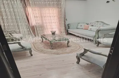 شقة - 3 غرف نوم - 2 حمامات للبيع في جاليريا  مون فالى - المستثمرين الجنوبية - مدينة القاهرة الجديدة - القاهرة