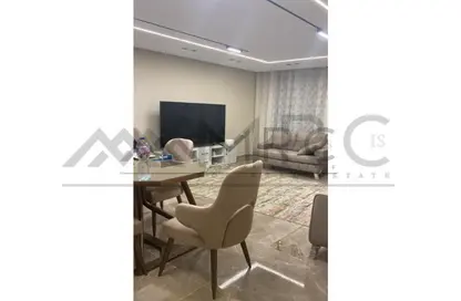 Apartment - 3 Bedrooms - 2 Bathrooms for sale in Taj City - 5th Settlement Compounds - The 5th Settlement - New Cairo City - Cairo