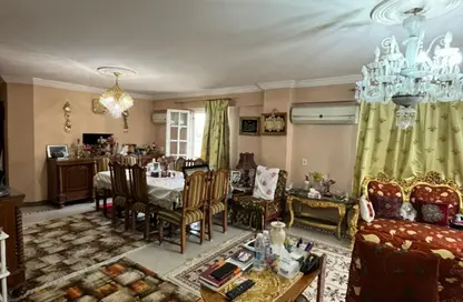 Apartment - 3 Bedrooms - 3 Bathrooms for sale in Al Hady St. - El Sahafeyeen - Giza