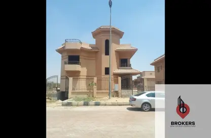 فيلا - 6 غرف نوم - 6 حمامات للبيع في محور السادات - التجمع الاول - مدينة القاهرة الجديدة - القاهرة