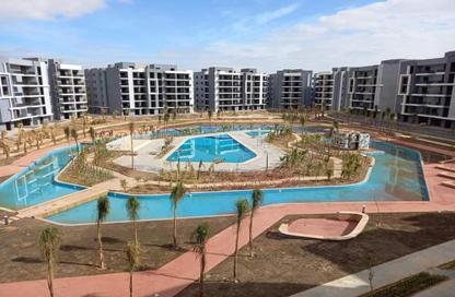 Apartment - 3 Bedrooms - 2 Bathrooms for sale in Sun Capital - Fayoum Desert road - 6 October City - Giza