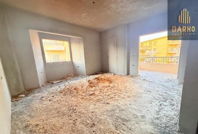 8301087 - Property Image 3