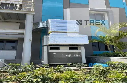 Retail - Studio - 4 Bathrooms for rent in Al Shorouk Road - 1st Neighborhood - 9th District - Shorouk City - Cairo