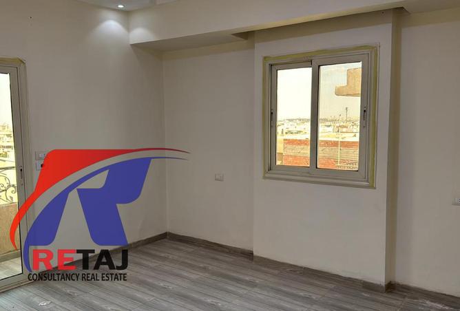 8064688 - Property Image 3