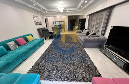 Apartment - 3 Bedrooms - 2 Bathrooms for sale in 7th Sector - Zahraa El Maadi - Hay El Maadi - Cairo