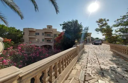 فيلا - 8 غرف نوم - 8 حمامات للبيع في جمعية احمد عرابى - مدينة العبور - القليوبية