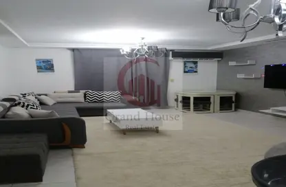 Apartment - 2 Bedrooms - 1 Bathroom for rent in Ahmed Bin Hanbal St. - Rehab City First Phase - Al Rehab - New Cairo City - Cairo