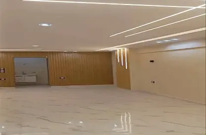 مساحات مكتبية - استوديو - 3 حمامات للايجار في الدقي - الجيزة