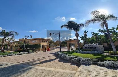 iVilla - 4 Bedrooms - 4 Bathrooms for sale in Meadows Park - Sheikh Zayed Compounds - Sheikh Zayed City - Giza