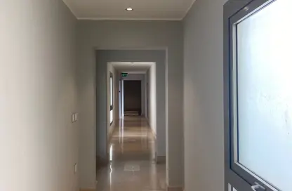 Apartment - 2 Bedrooms - 3 Bathrooms for sale in Eastown - 5th Settlement Compounds - The 5th Settlement - New Cairo City - Cairo