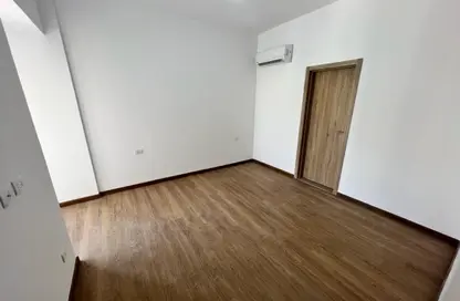 شقة - 2 غرف نوم - 2 حمامات للايجار في فيفث سكوير - التجمع الخامس - مدينة القاهرة الجديدة - القاهرة
