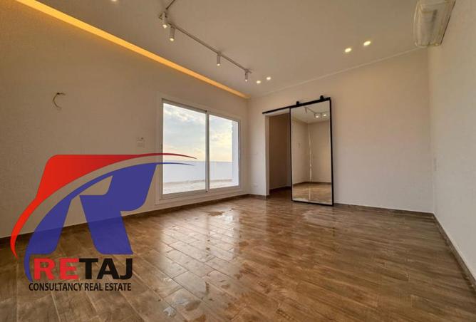 8243049 - Property Image 2