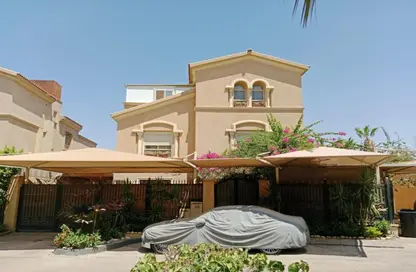 Villa - 5 Bedrooms - 5 Bathrooms for sale in Katameya Hills - 5th Settlement Compounds - The 5th Settlement - New Cairo City - Cairo