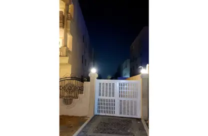 Apartment - 5 Bedrooms - 3 Bathrooms for sale in El Koronfel - The 5th Settlement - New Cairo City - Cairo