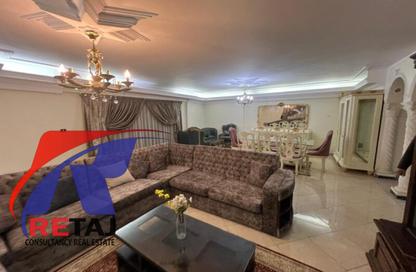 Apartment - 4 Bedrooms - 3 Bathrooms for rent in Dr Hassan Al Sherif St. - 8th Zone - Nasr City - Cairo
