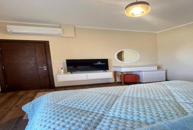 8393086 - Property Image 2