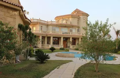 فيلا - 6 غرف نوم - 6 حمامات للبيع في جمعية احمد عرابى - مدينة العبور - القليوبية