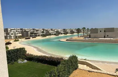 فيلا - 4 غرف نوم - 3 حمامات للبيع في ازها الساحل الشمالي - راس الحكمة - الساحل الشمالي